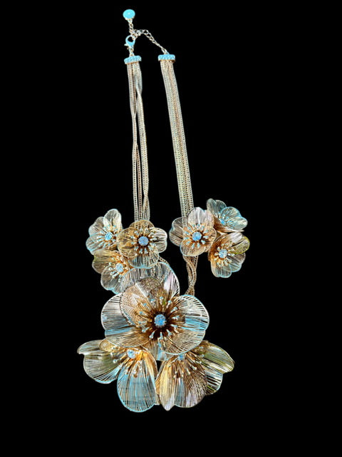 Golden Bouquet Necklace