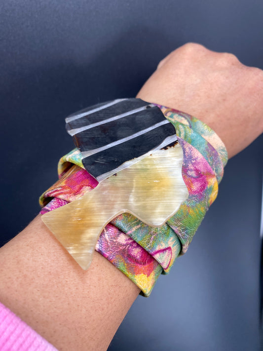 Queen Cuff